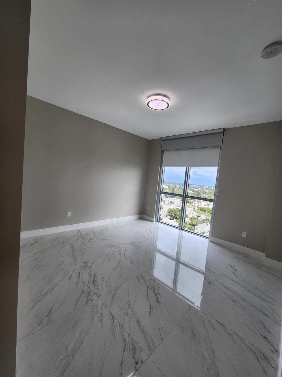 17301 Biscayne Boulevard 1202 photo 24
