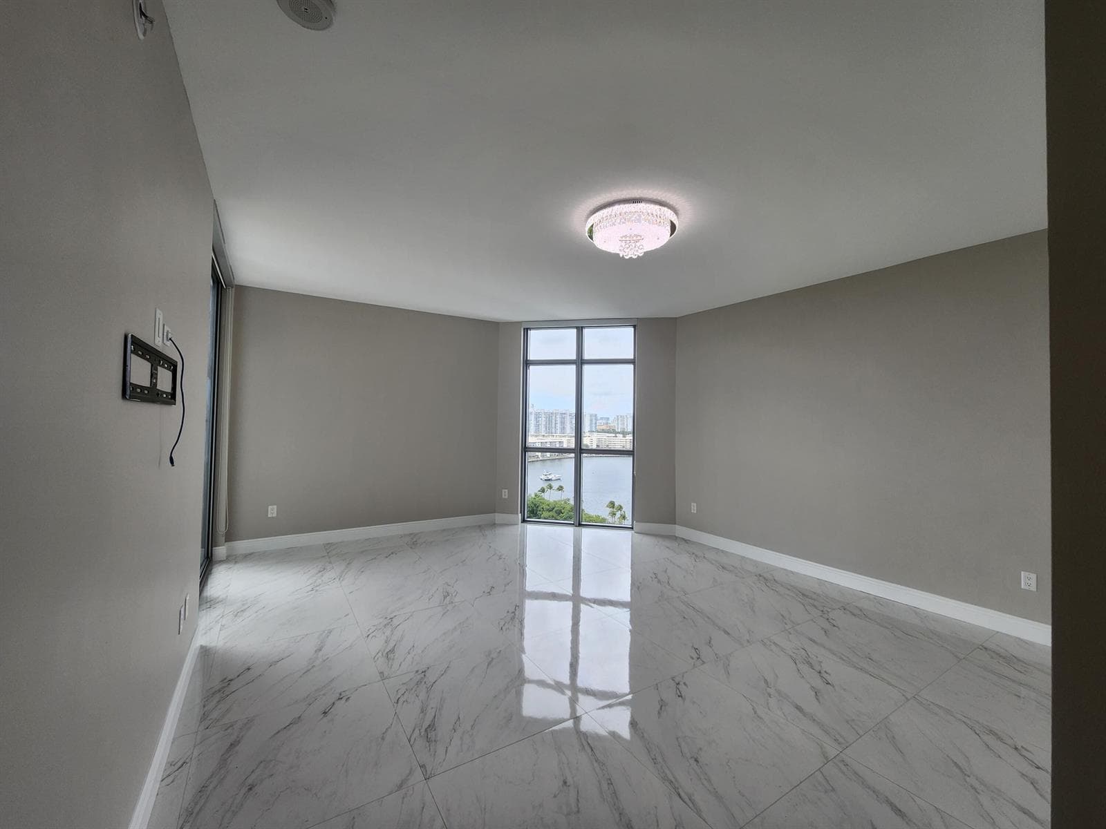 17301 Biscayne Boulevard 1202 photo 14