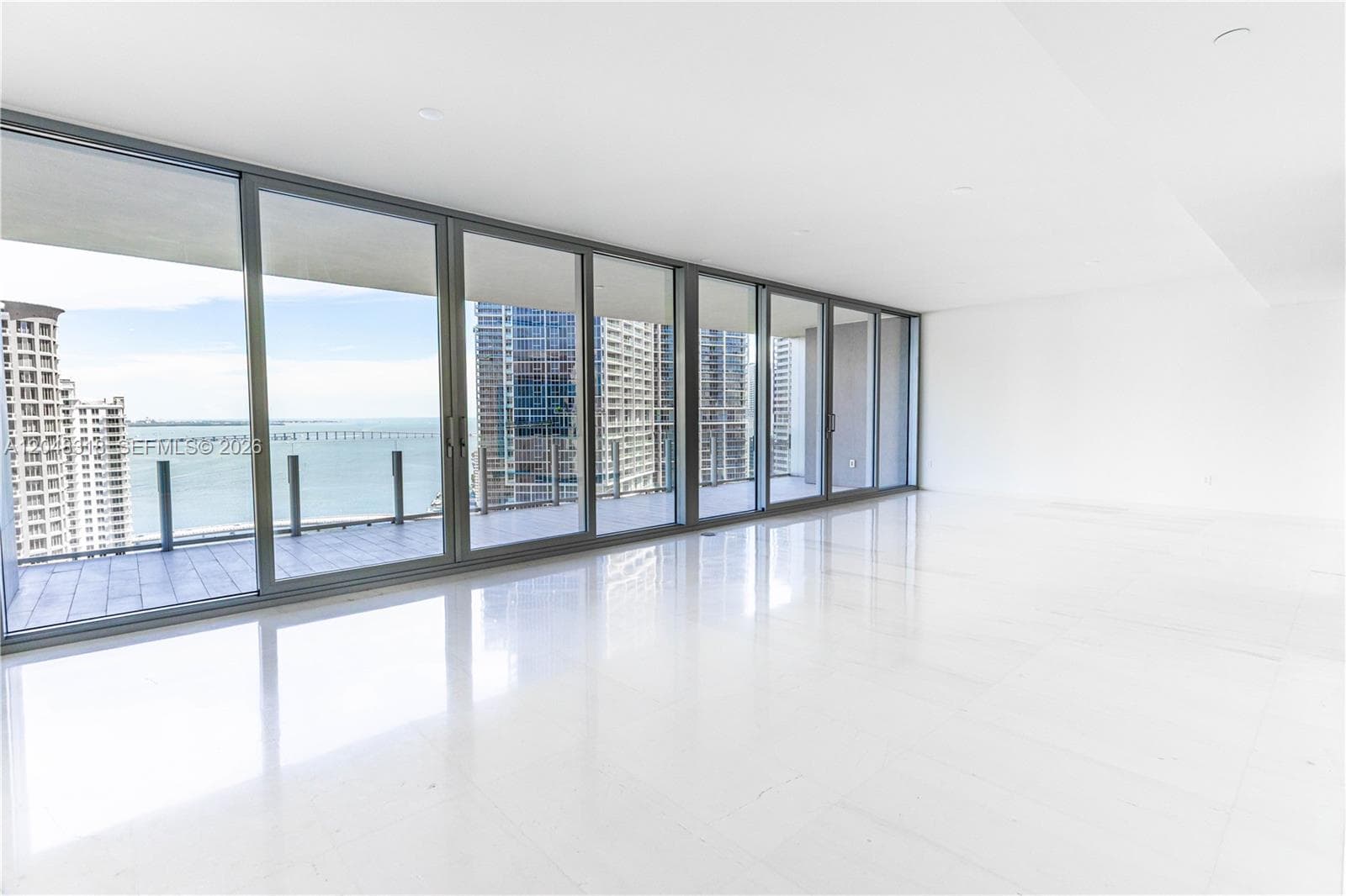 300 Biscayne Boulevard Way #2702E 3