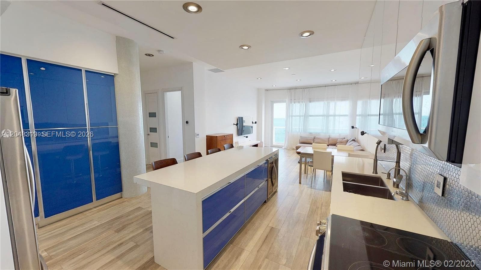 3725 S Ocean Dr PH14 photo 6