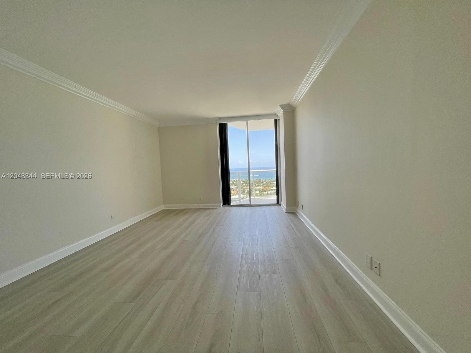 20281 E Country Club Dr 2104 photo 19