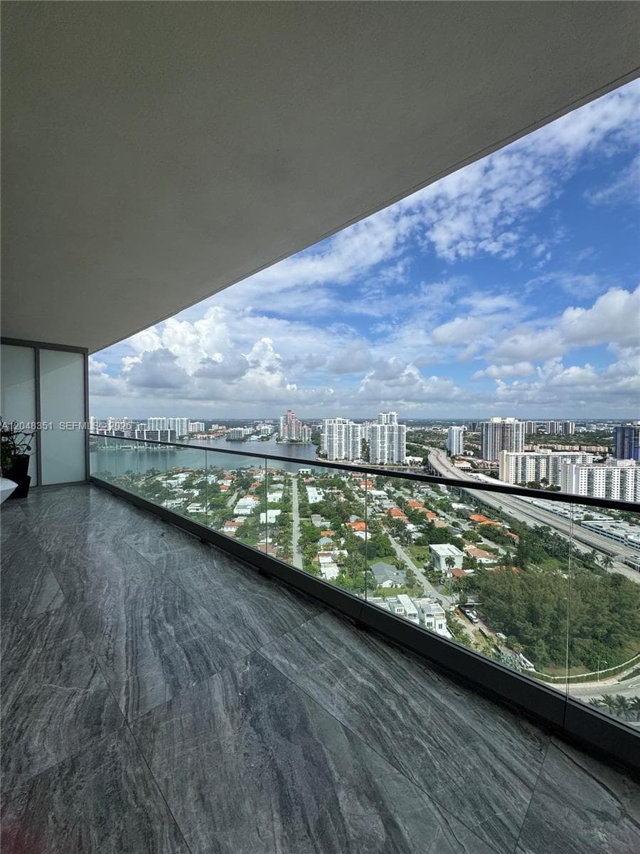 18975 Collins Ave 2901 photo 9