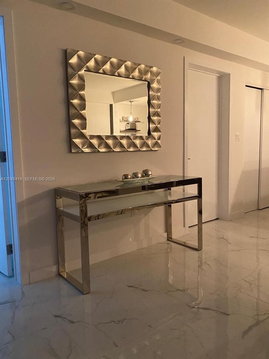 5601 Collins Ave 722 photo 3