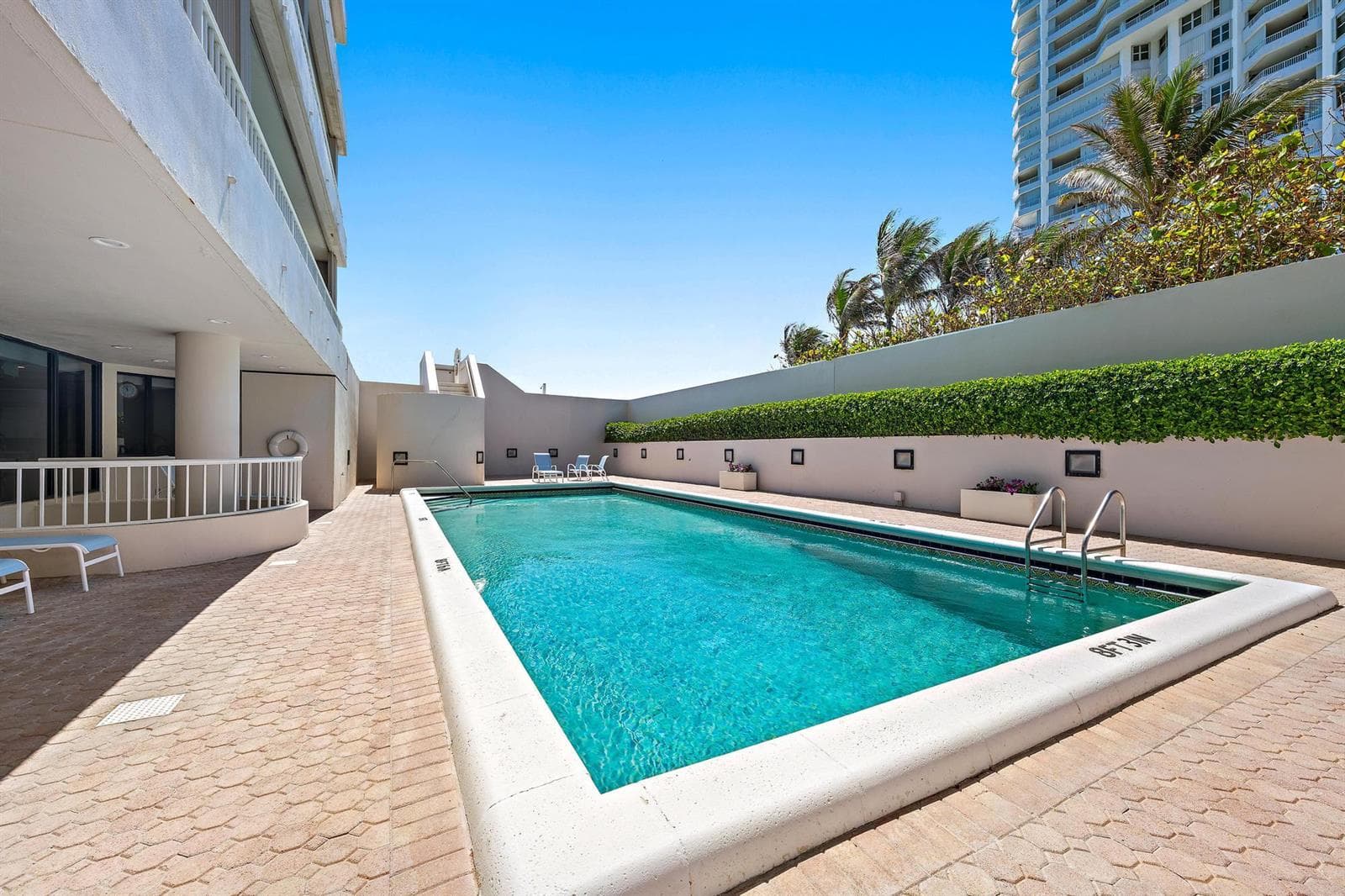 5250 N Ocean Drive 5s photo 21