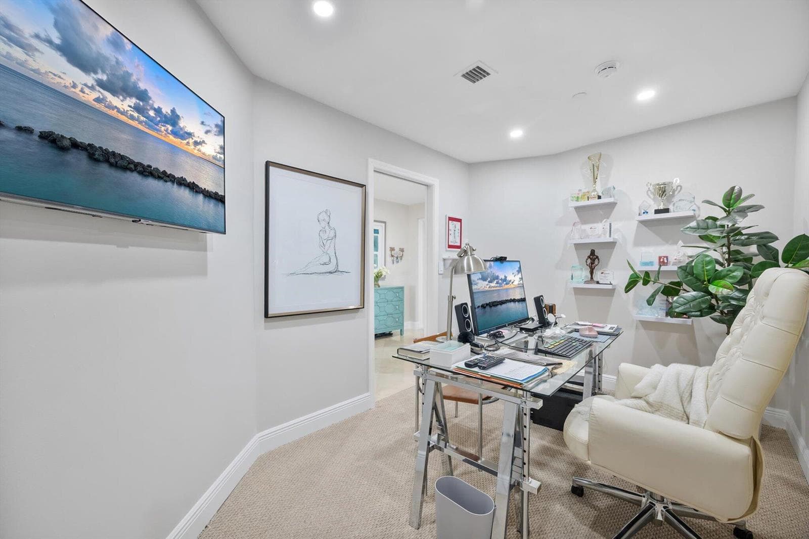 615 Bayshore Drive 603 photo 7