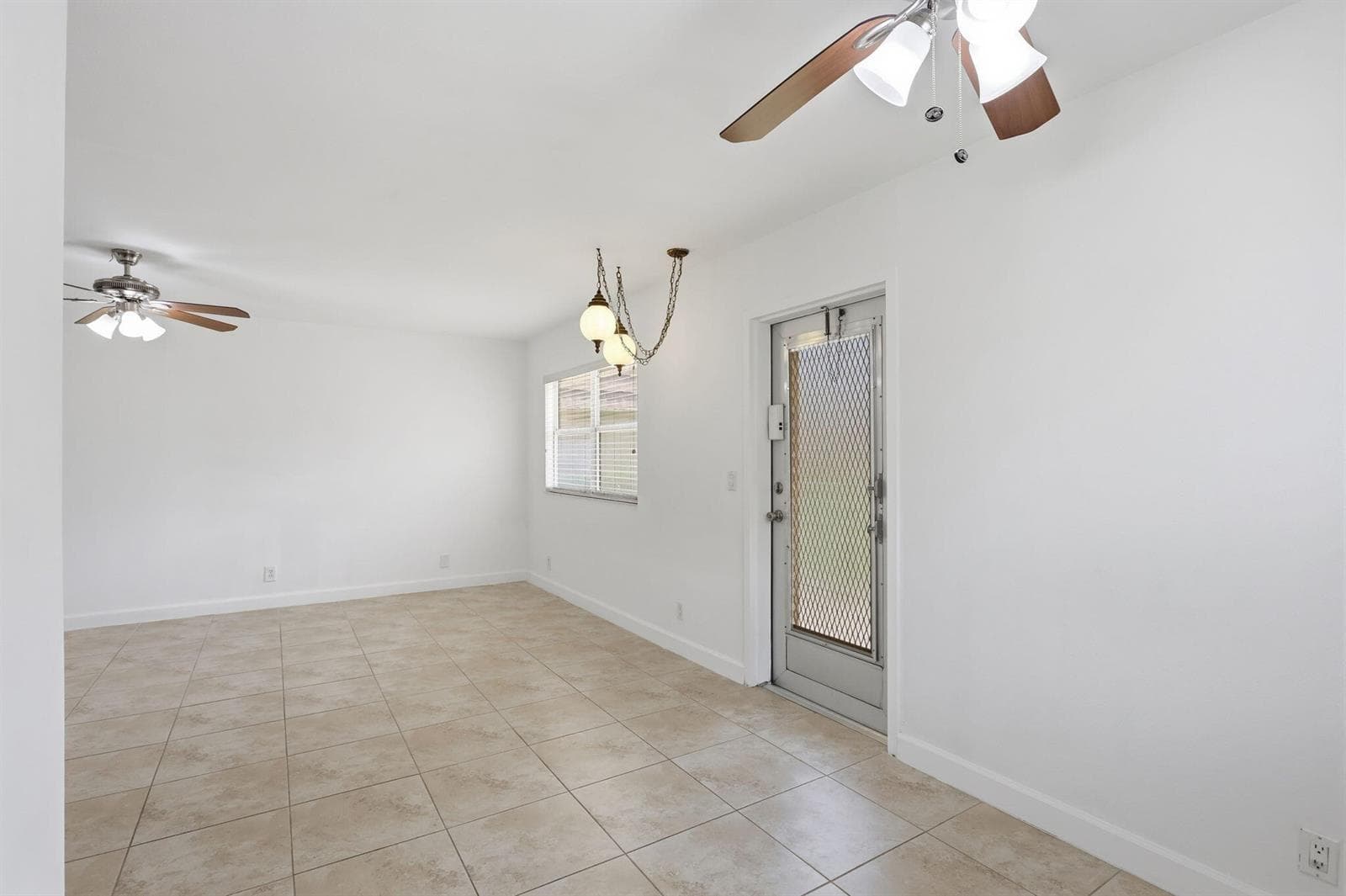 164 Seville G photo 10