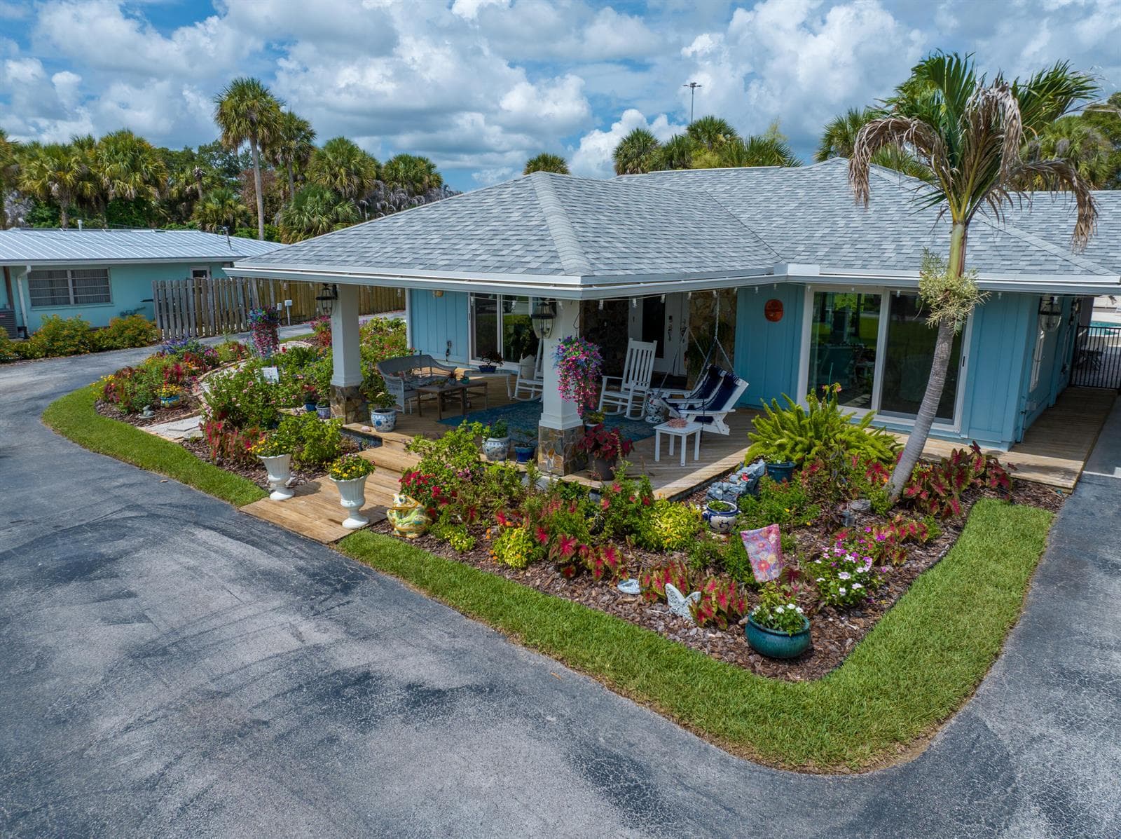 1711 S Indian River Drive 4