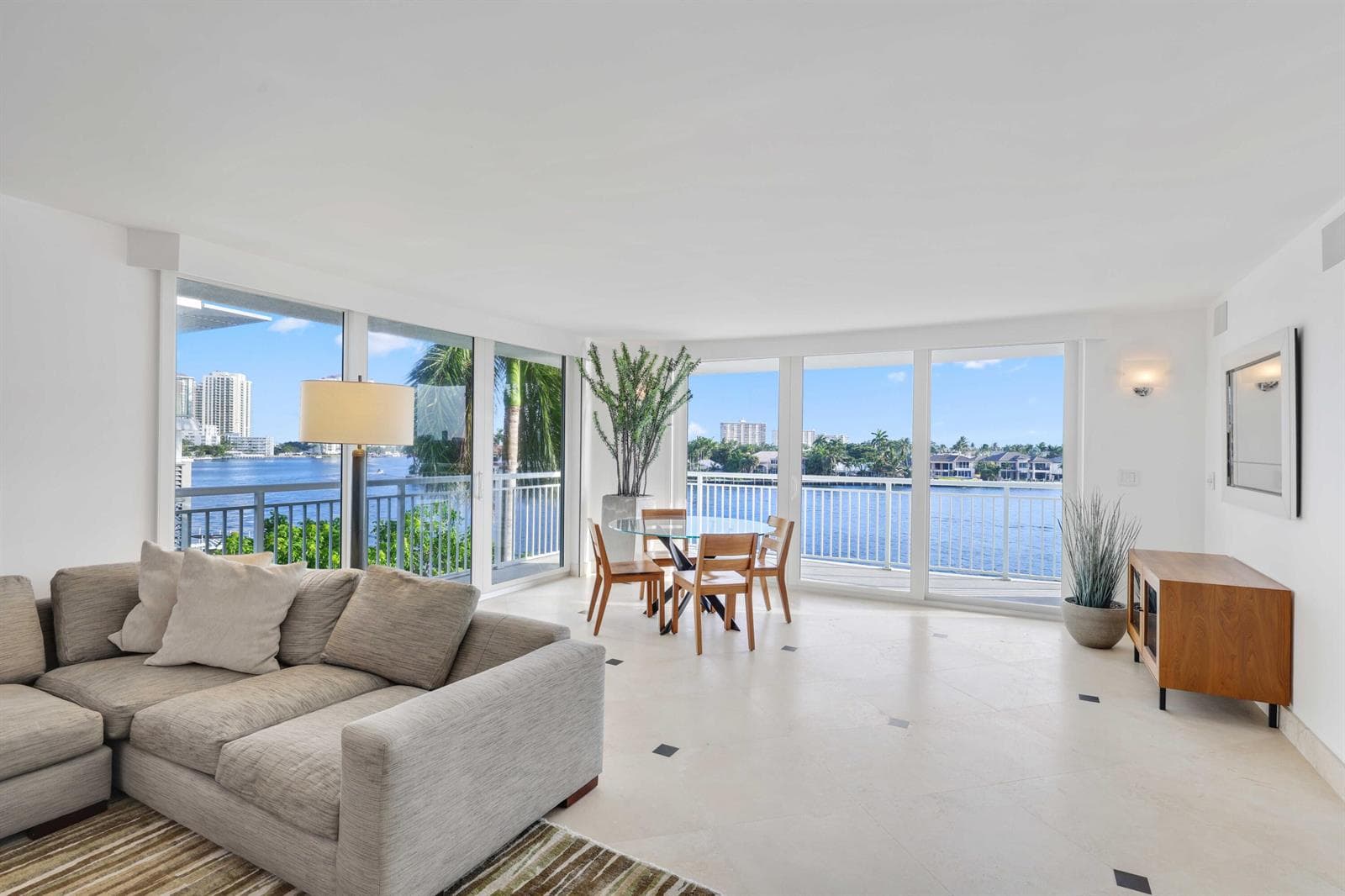511 Bayshore Drive 401 photo 7