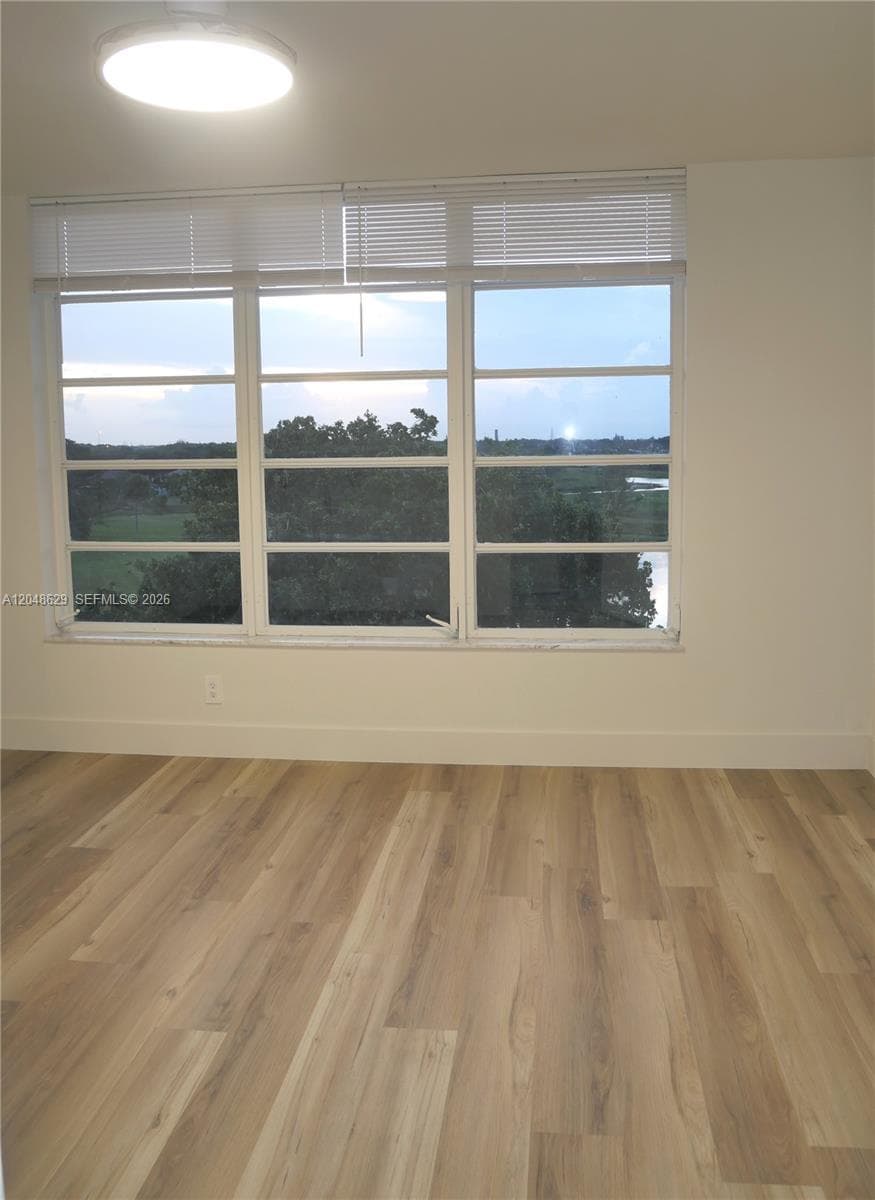 3080 N Course Dr 602 photo 18