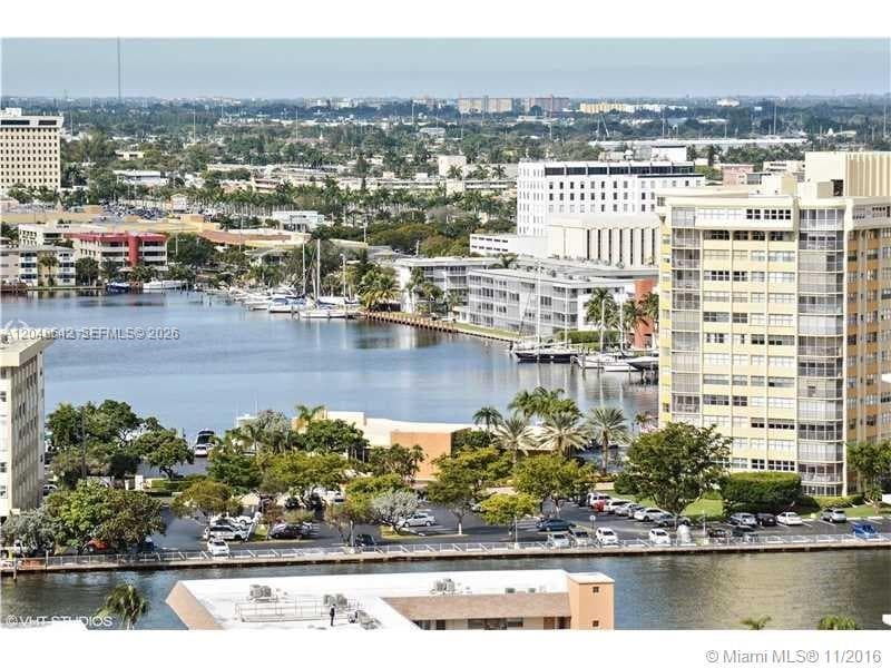 1904 S Ocean Dr 1607 photo 2