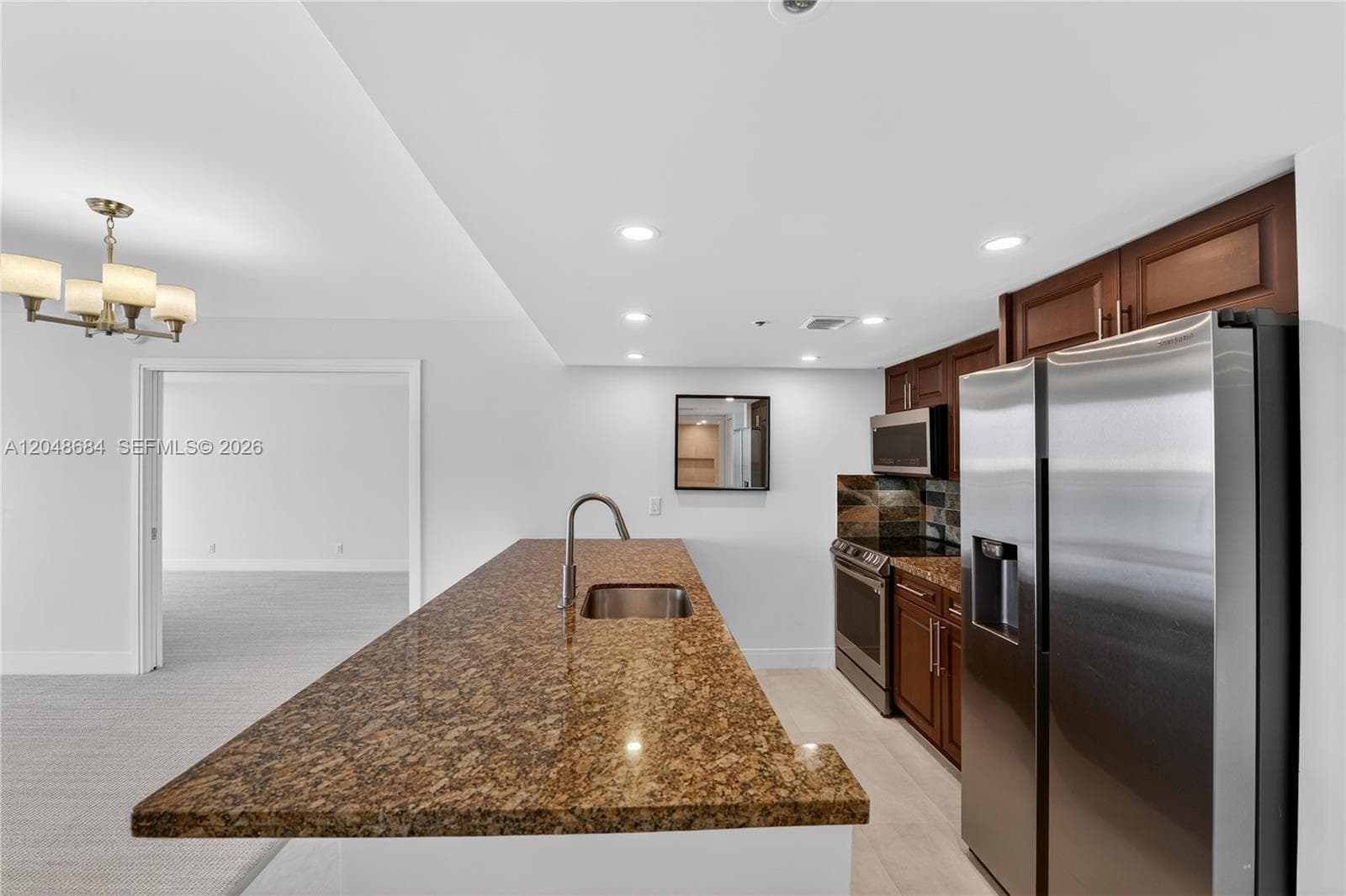 7601 E Treasure Dr #2319 2