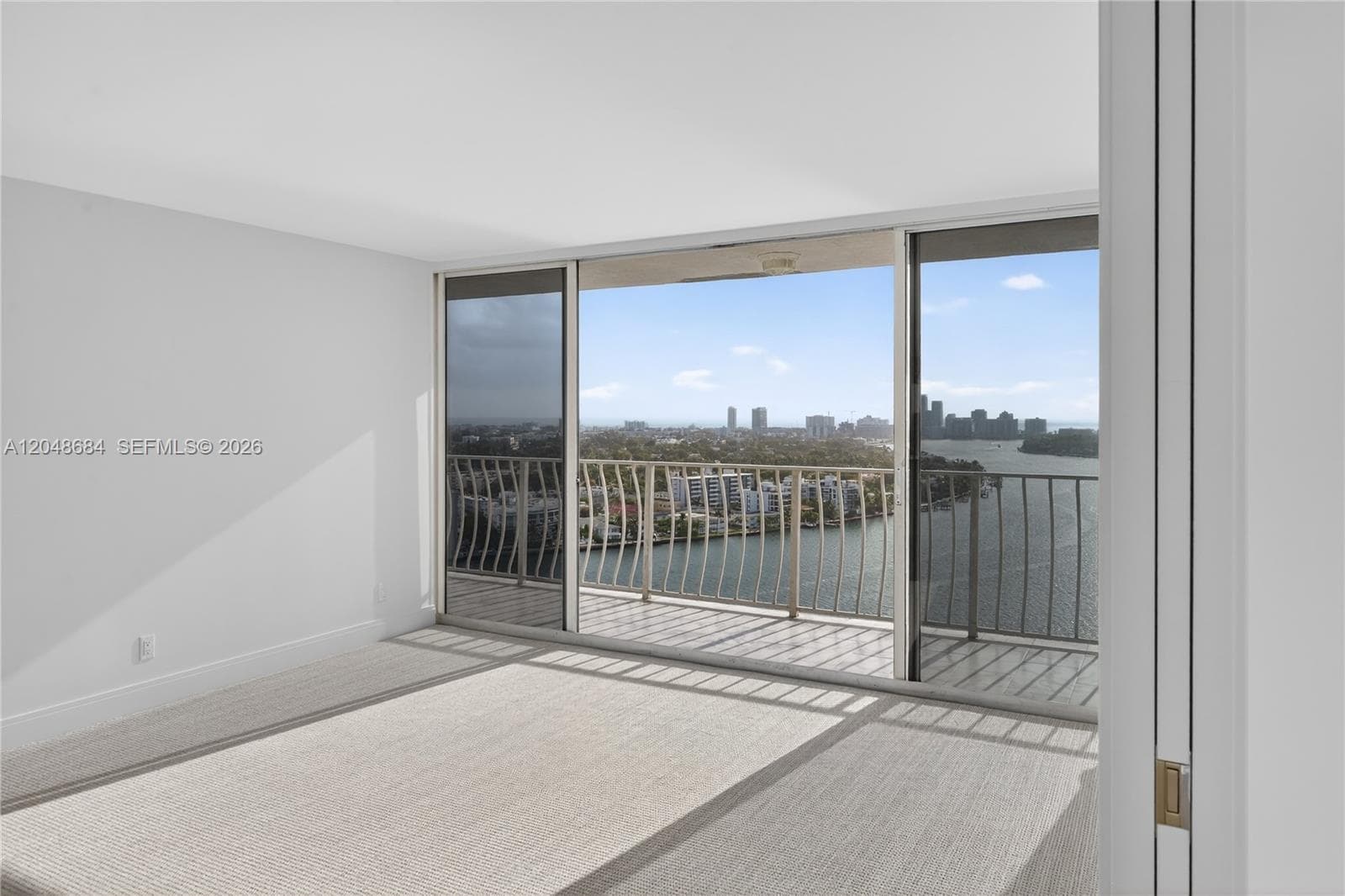 7601 E Treasure Dr 2319 photo 7