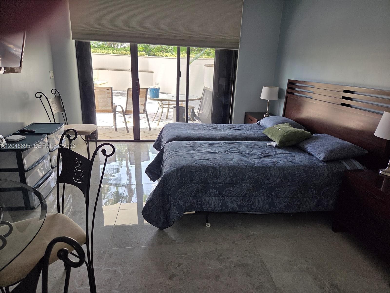 2800 Island Blvd 302 photo 5