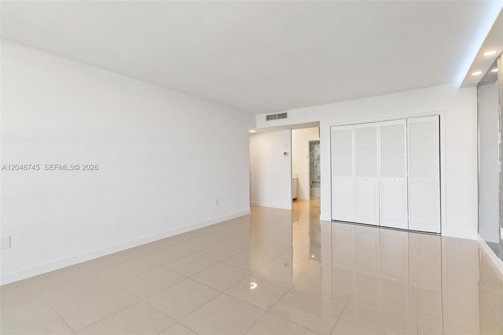 9801 Collins Ave 11-O photo 10