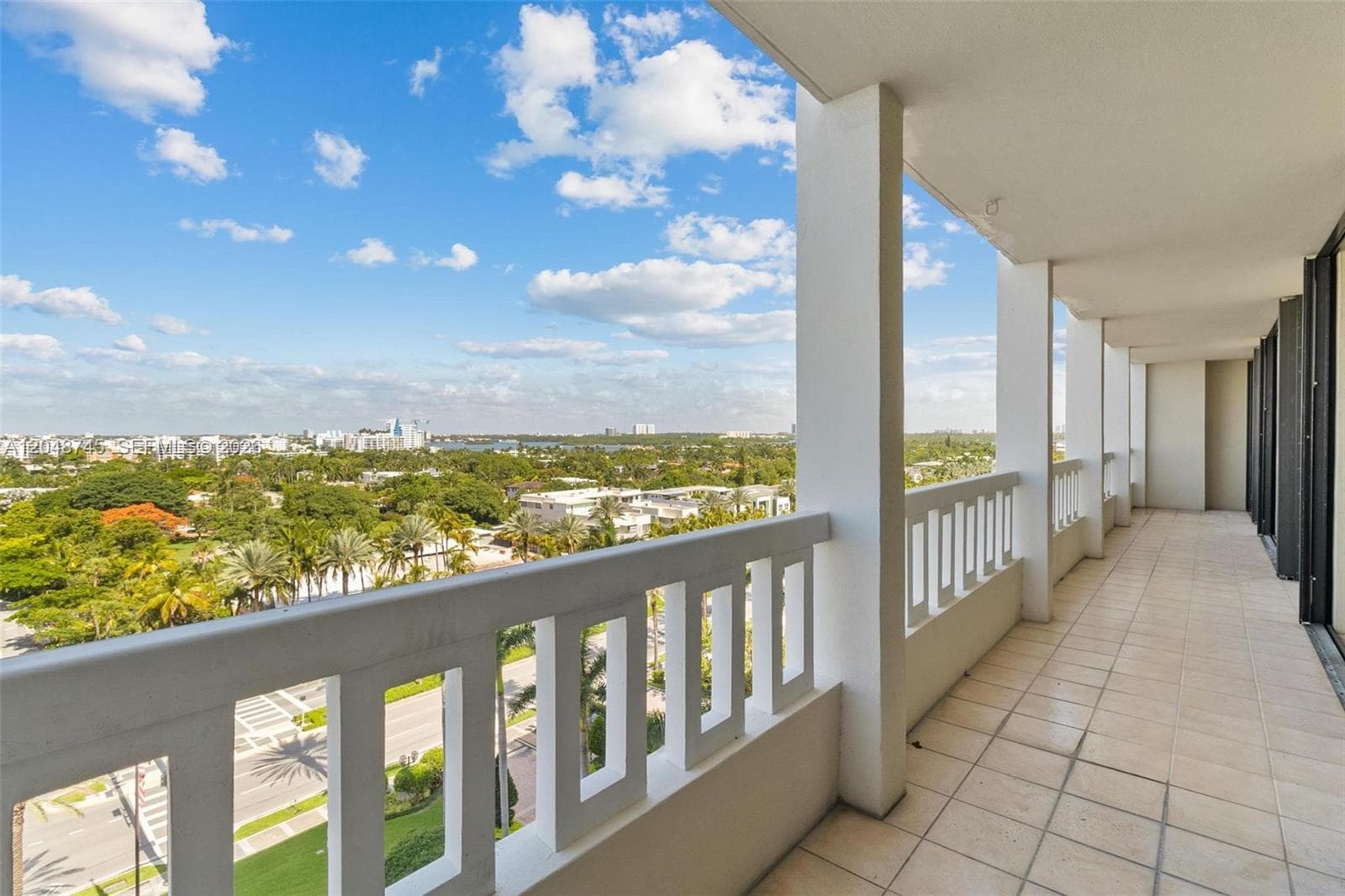 9801 Collins Ave 11-O photo 19