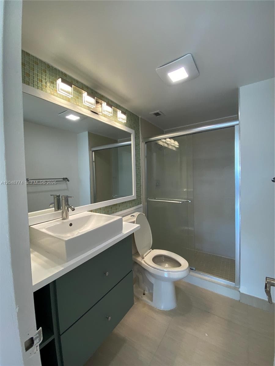 7441 Wayne Ave 6B photo 8