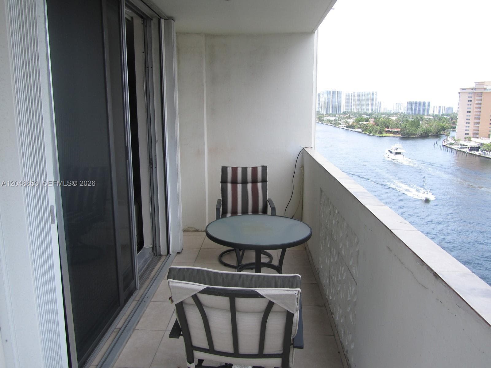 1833 S Ocean Dr 911 photo 5