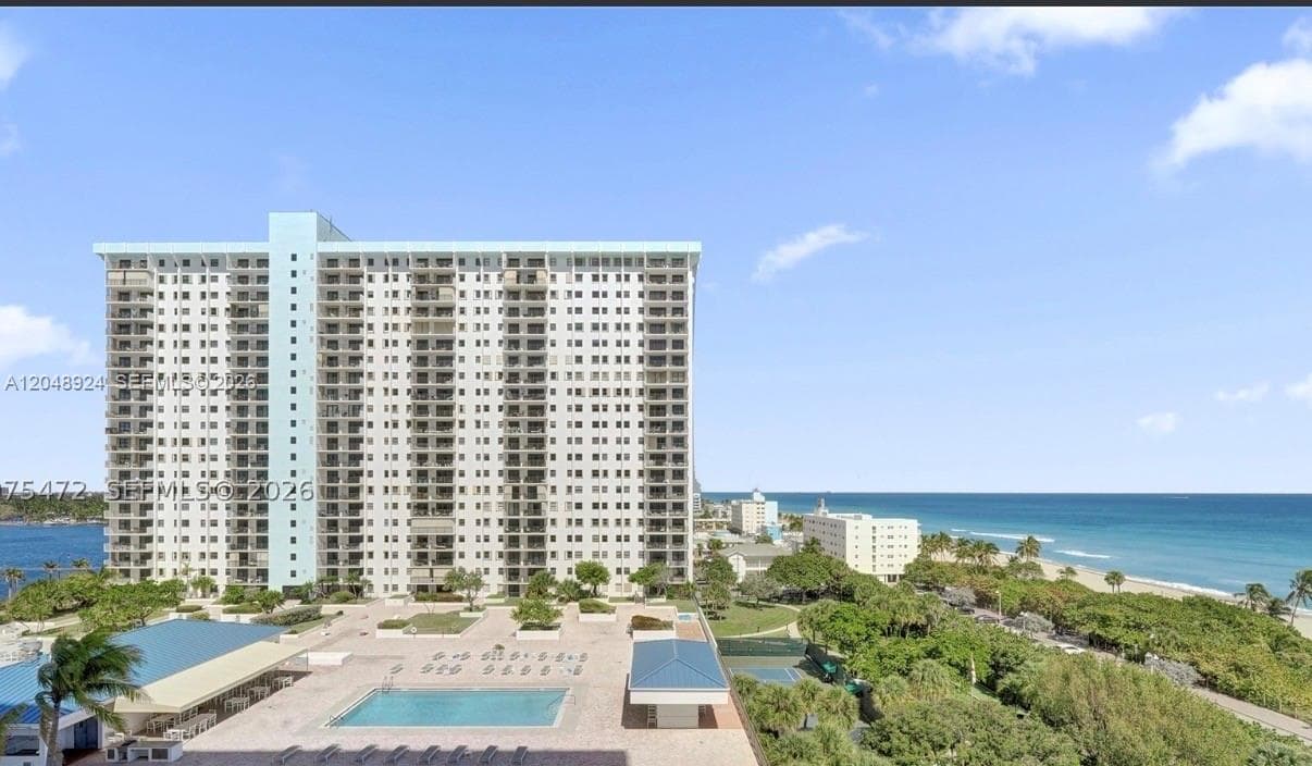 1201 S Ocean Dr 410S photo 2