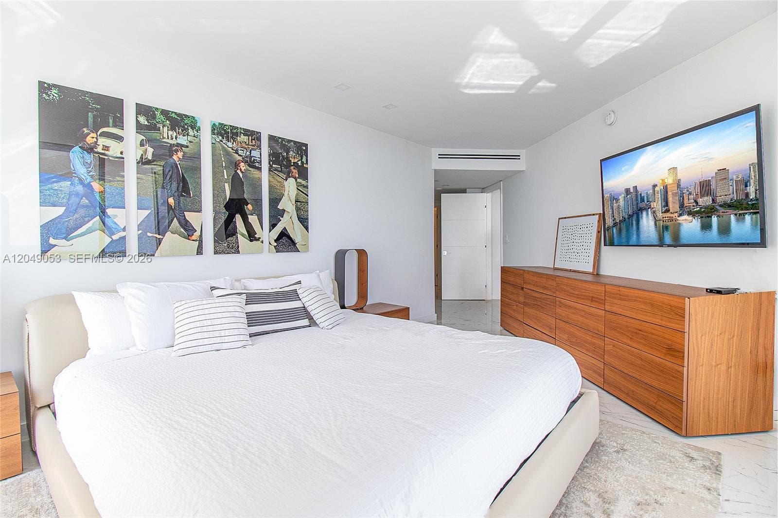 17375 Collins Ave 701 photo 25