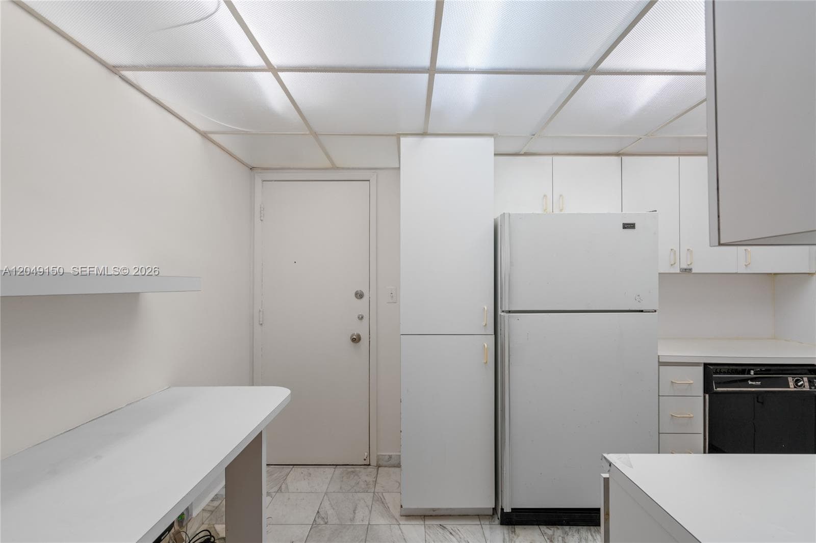 5005 Collins Ave 509 photo 16