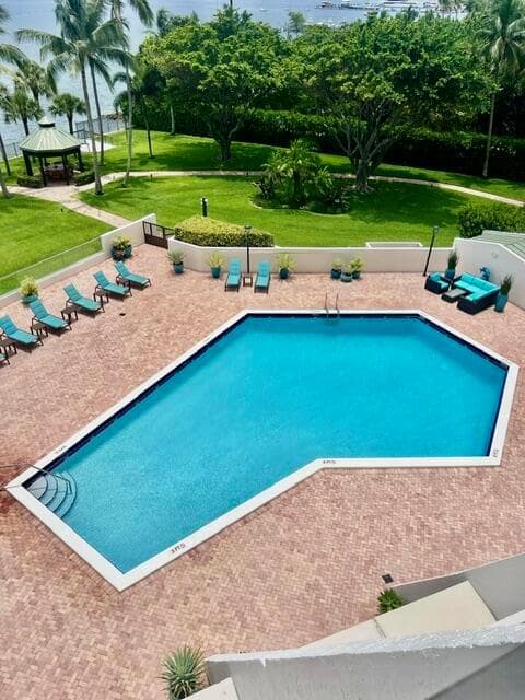 5200 N Flagler Drive #503 4