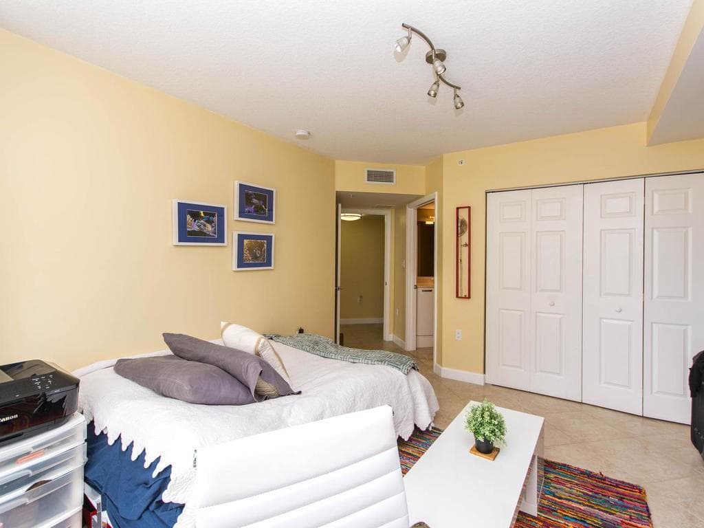 2001 N Ocean Boulevard 202 photo 18
