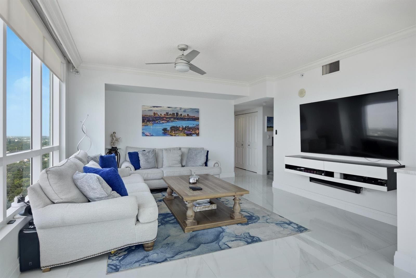 600 W Las Olas Boulevard #1808s 3