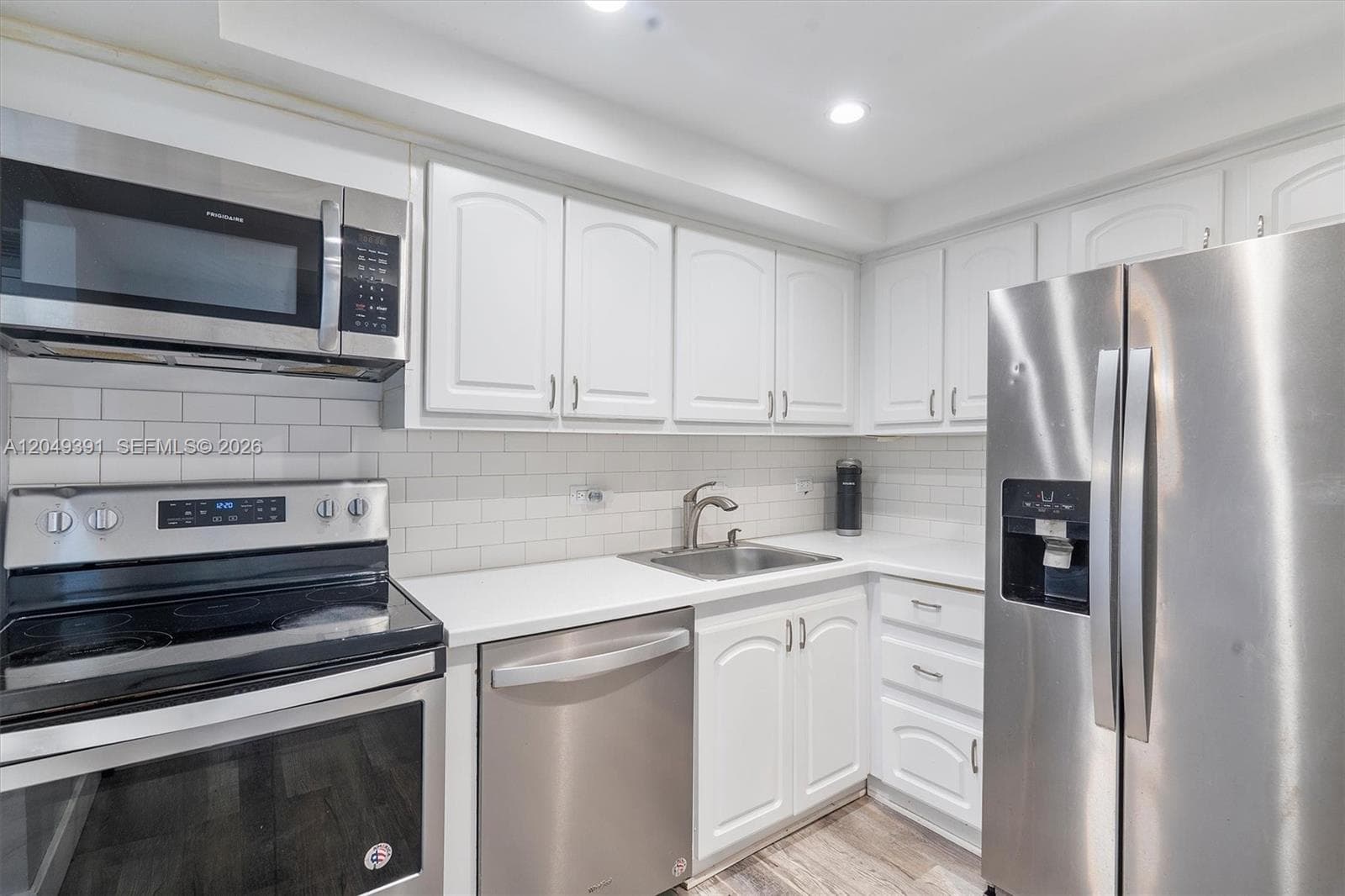 20515 E Country Club Dr 2044 photo 10
