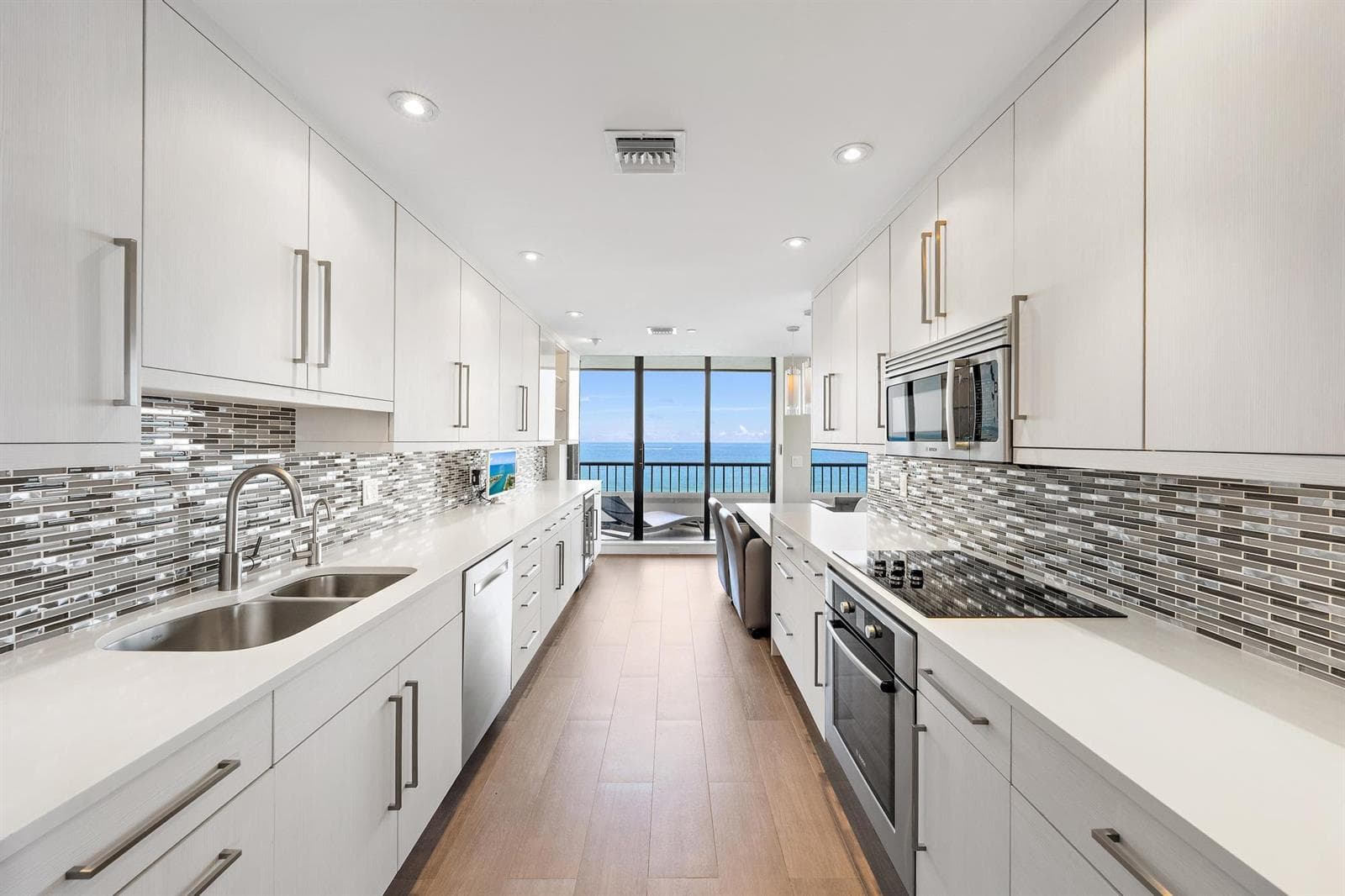 5250 N Ocean Drive 10s photo 7