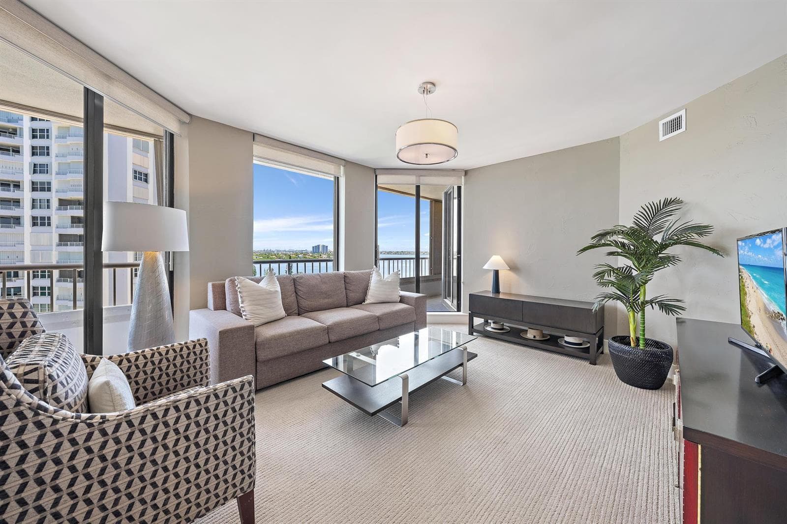 5250 N Ocean Drive 10s photo 10