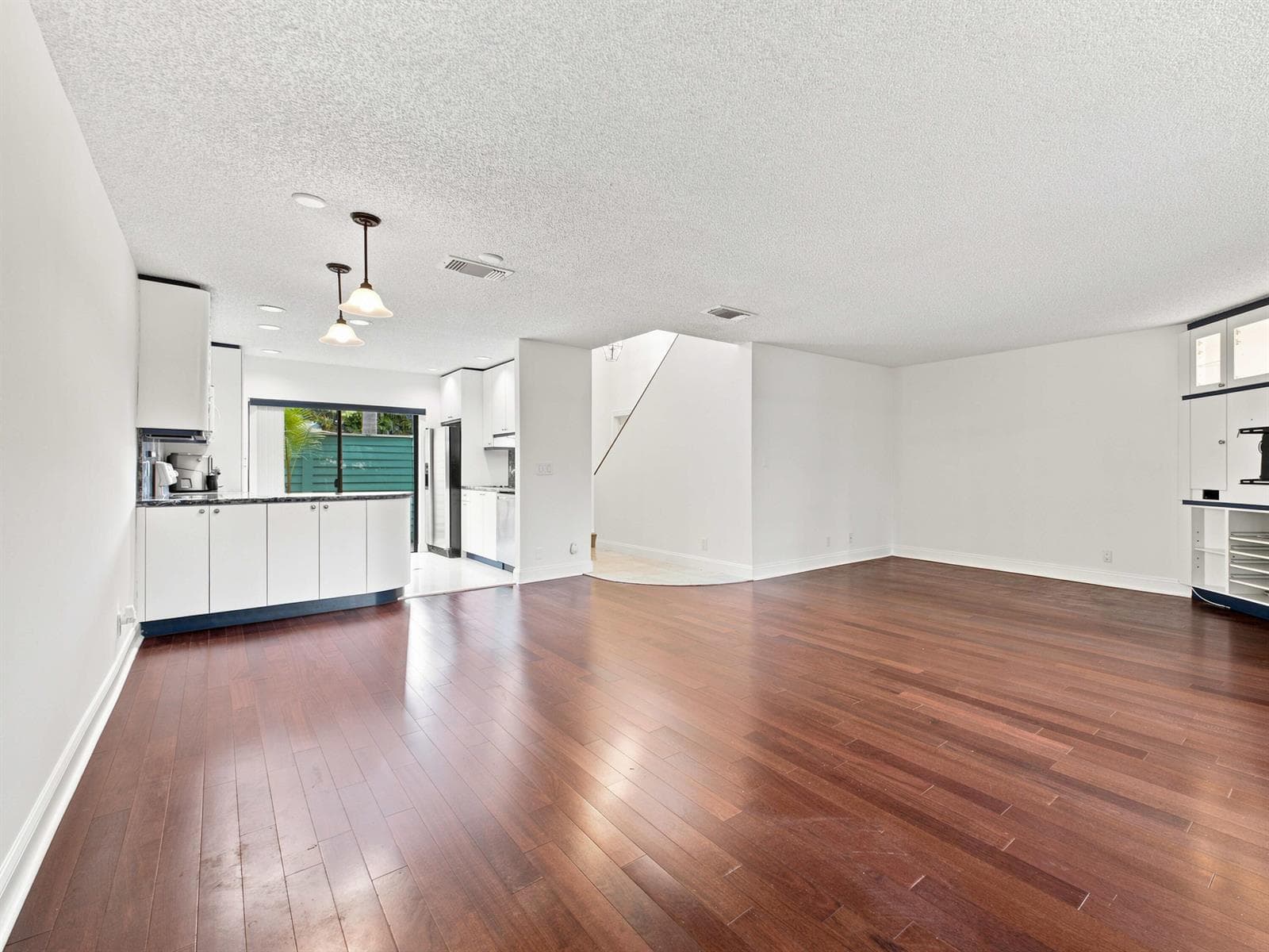 626 Mariners Way photo 14