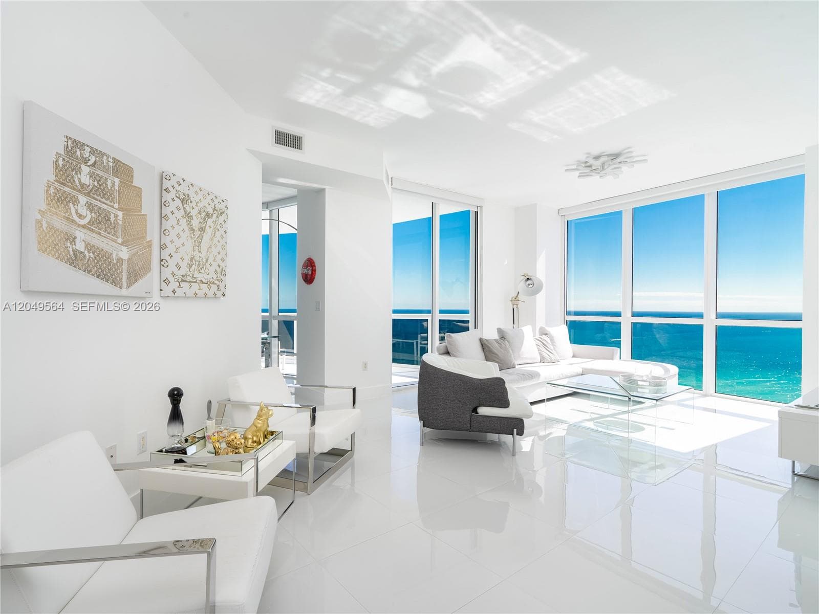 18201 Collins Ave 4709A photo 1