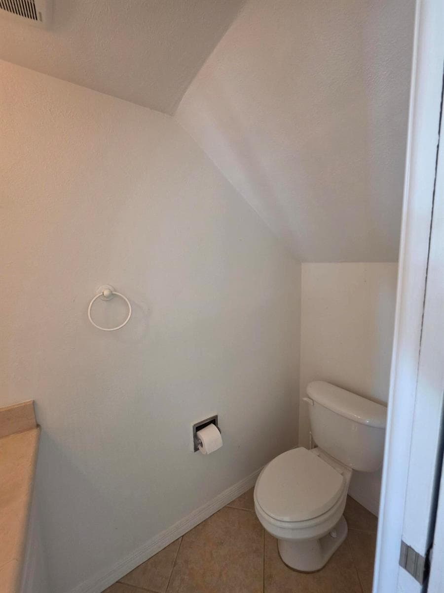 2805 N Highway A1a B photo 11