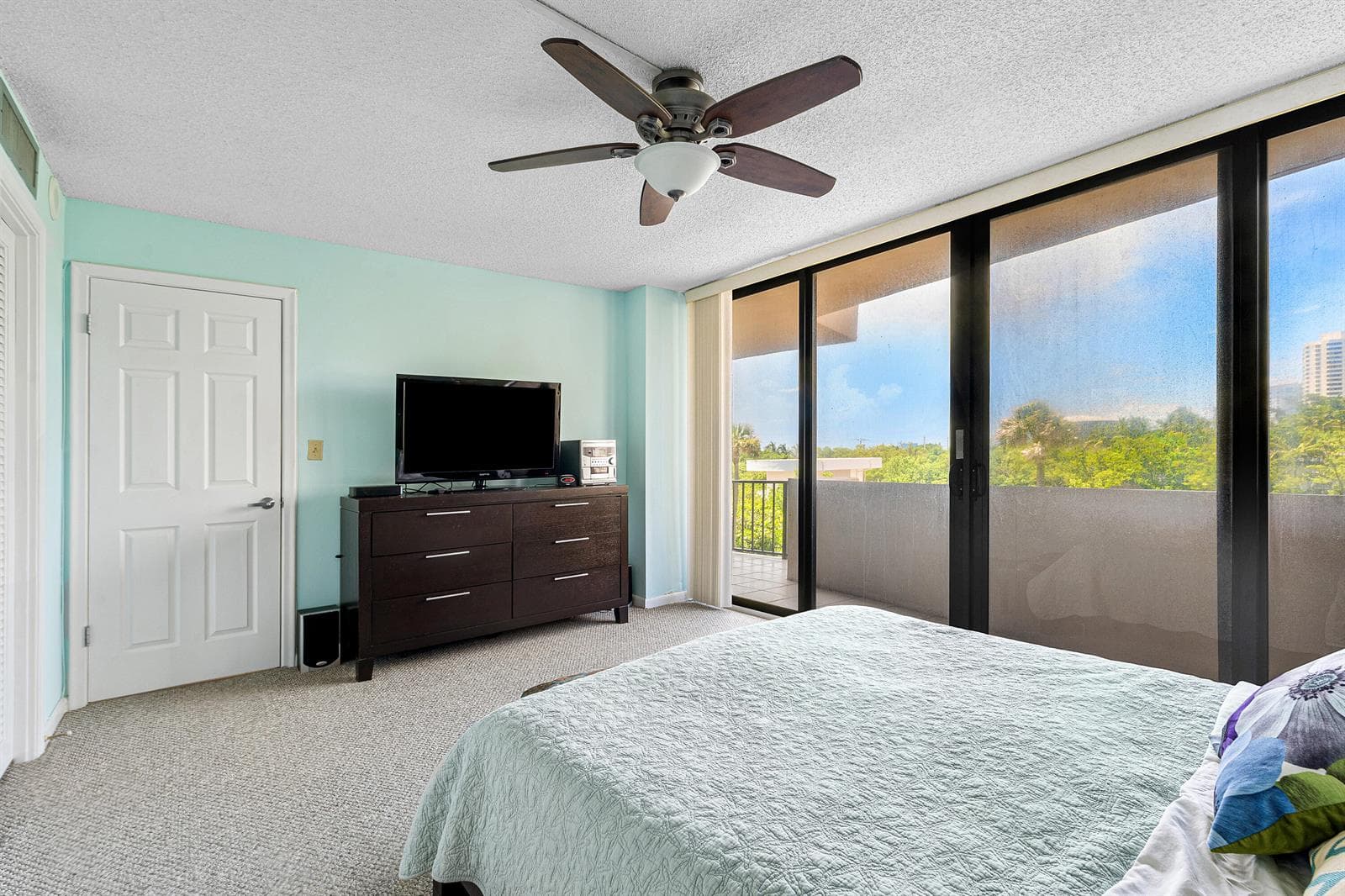 4200 N Ocean Drive 2-201 photo 20