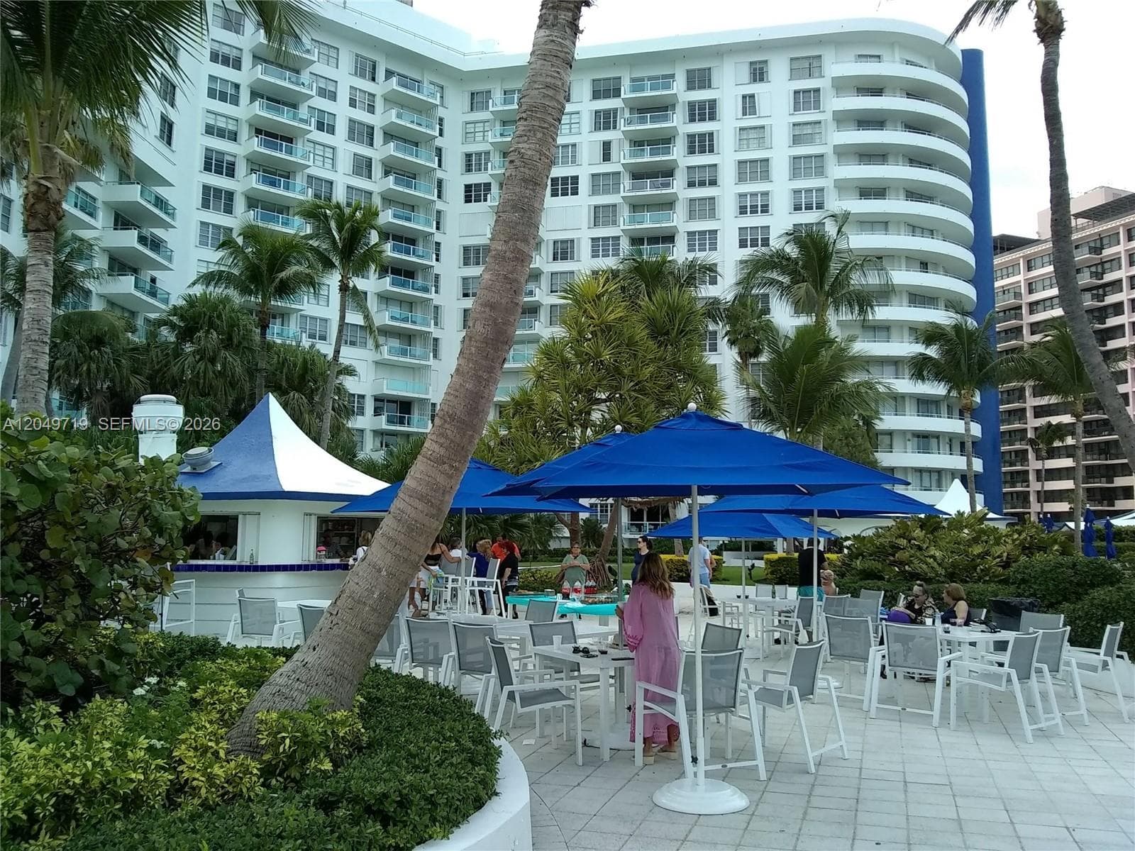 5161 Collins Ave 809 photo 2