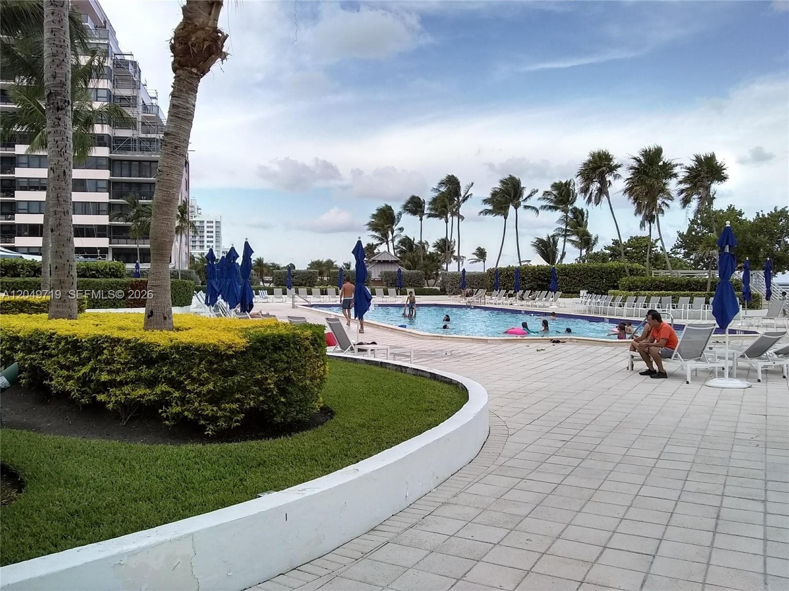 5161 Collins Ave 809 photo 3