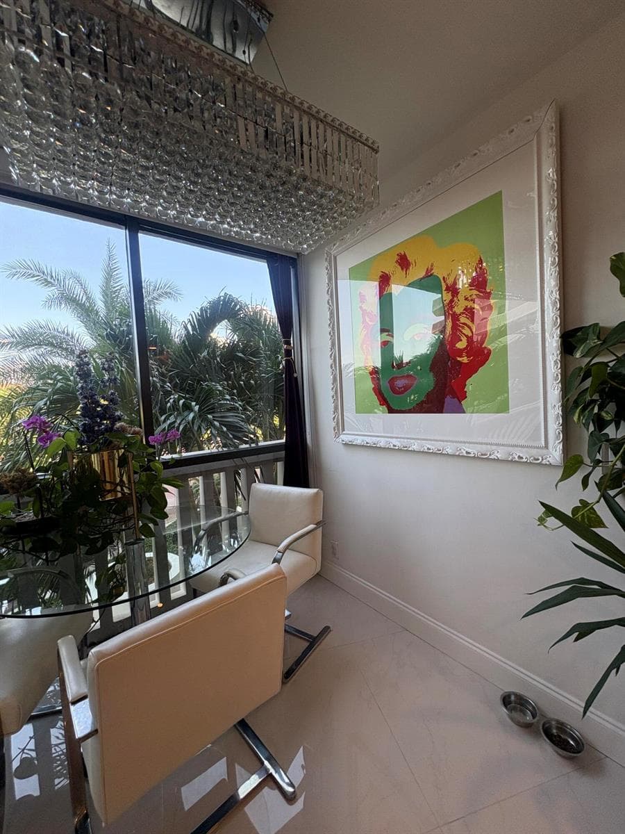 1000 E Island Boulevard #305 2
