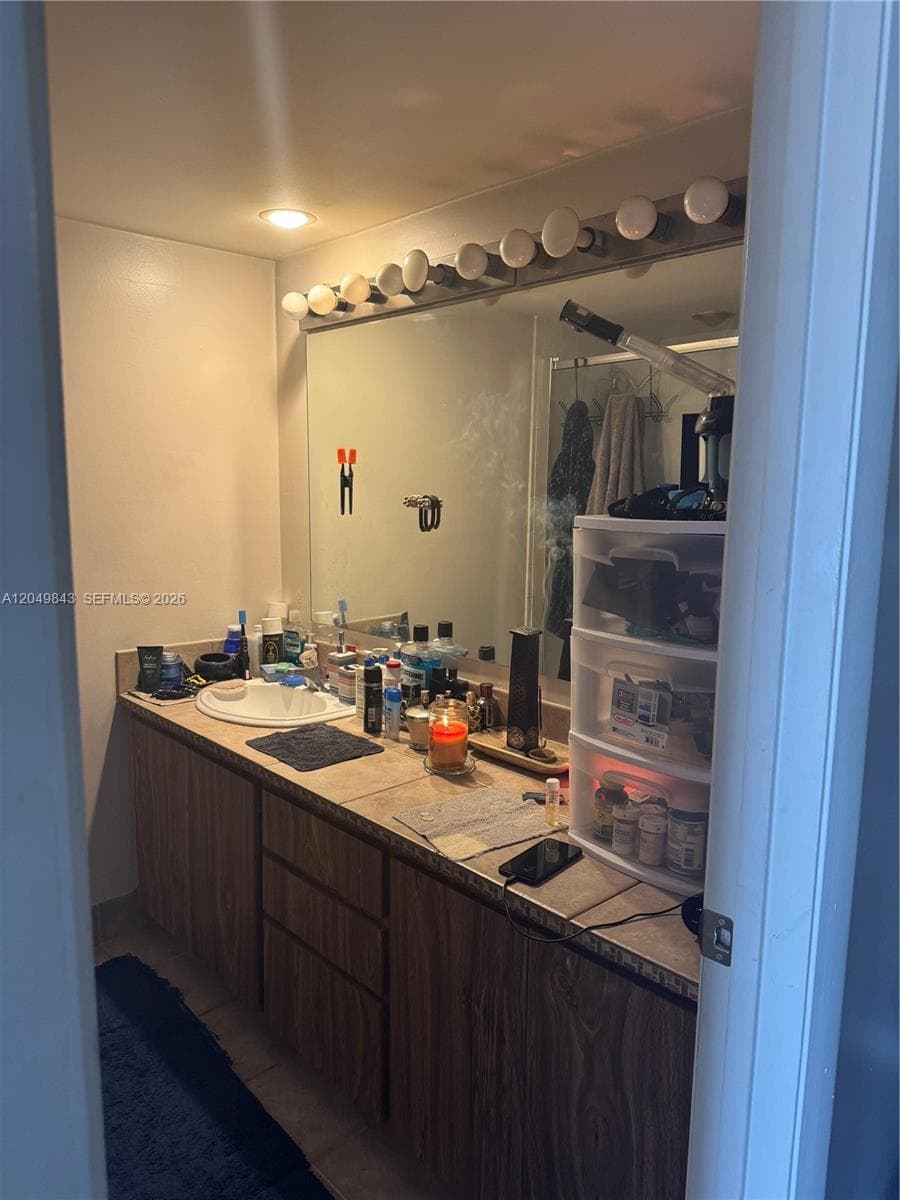 4122 41st Way photo 2