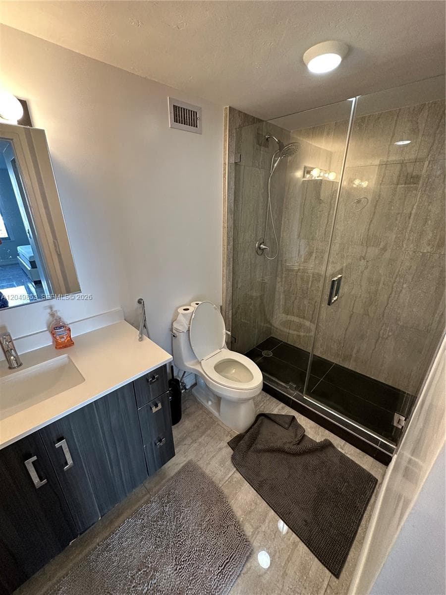 2899 Collins Ave 617 photo 6