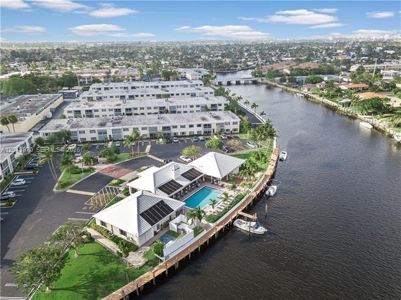 110 Cypress Club Dr 108 photo 2