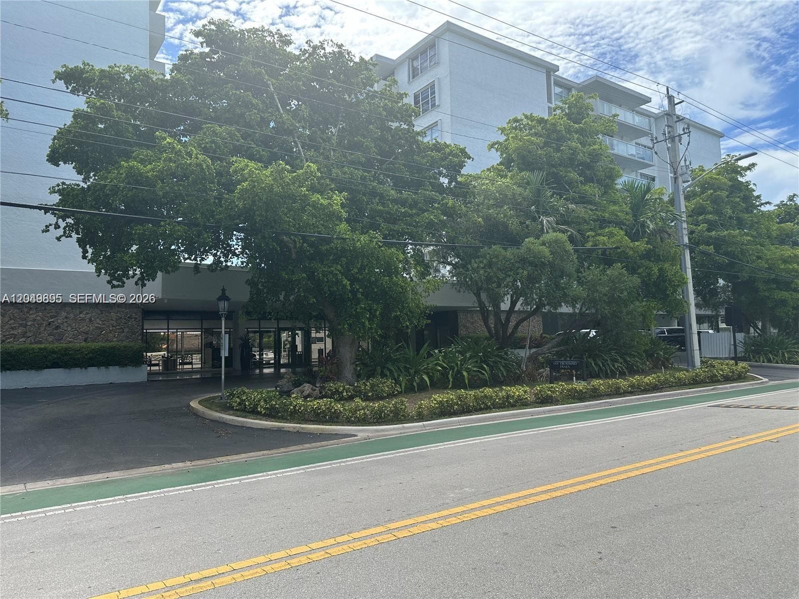 10000 W Bay Harbor Dr PH4 photo 1
