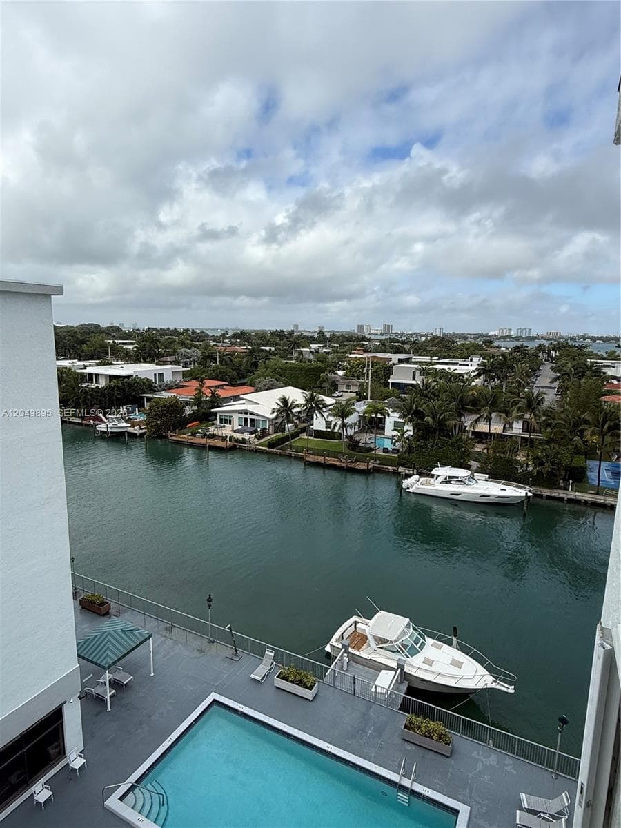 10000 W Bay Harbor Dr PH4 photo 20