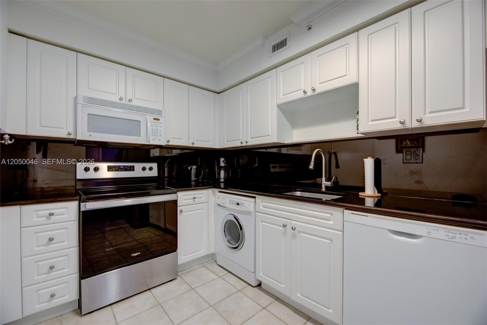 2501 S Ocean Dr 828 photo 4