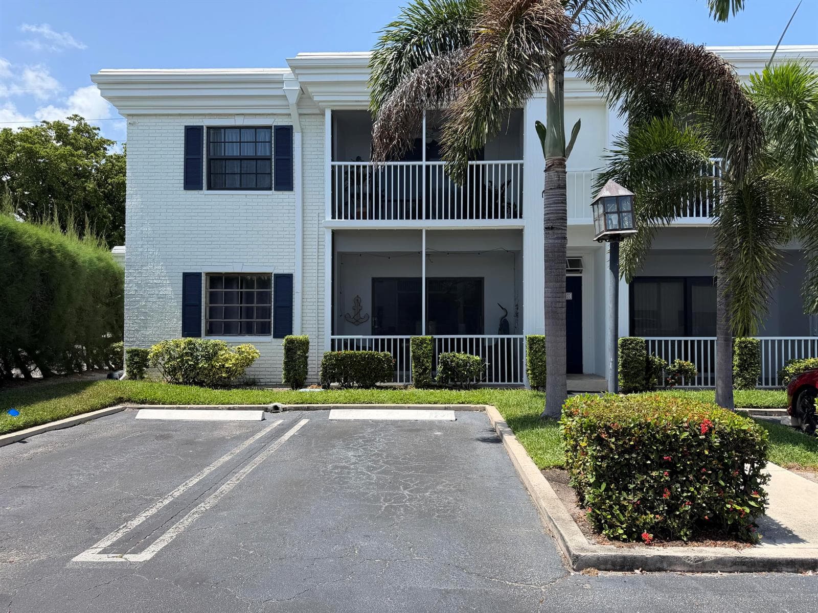 180 Cypress Club Drive 815 photo 3