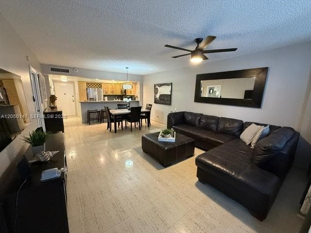 3725 S Ocean Dr 605 photo 5