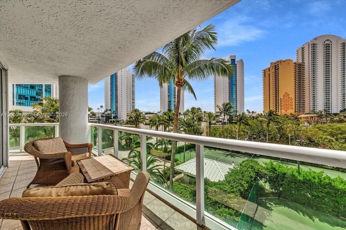 16400 Collins Ave 342 photo 13