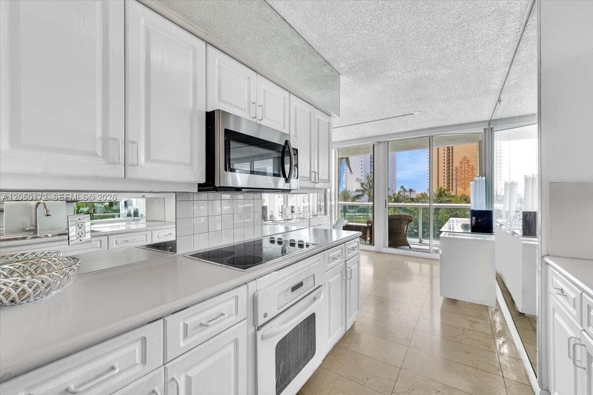 16400 Collins Ave 342 photo 25