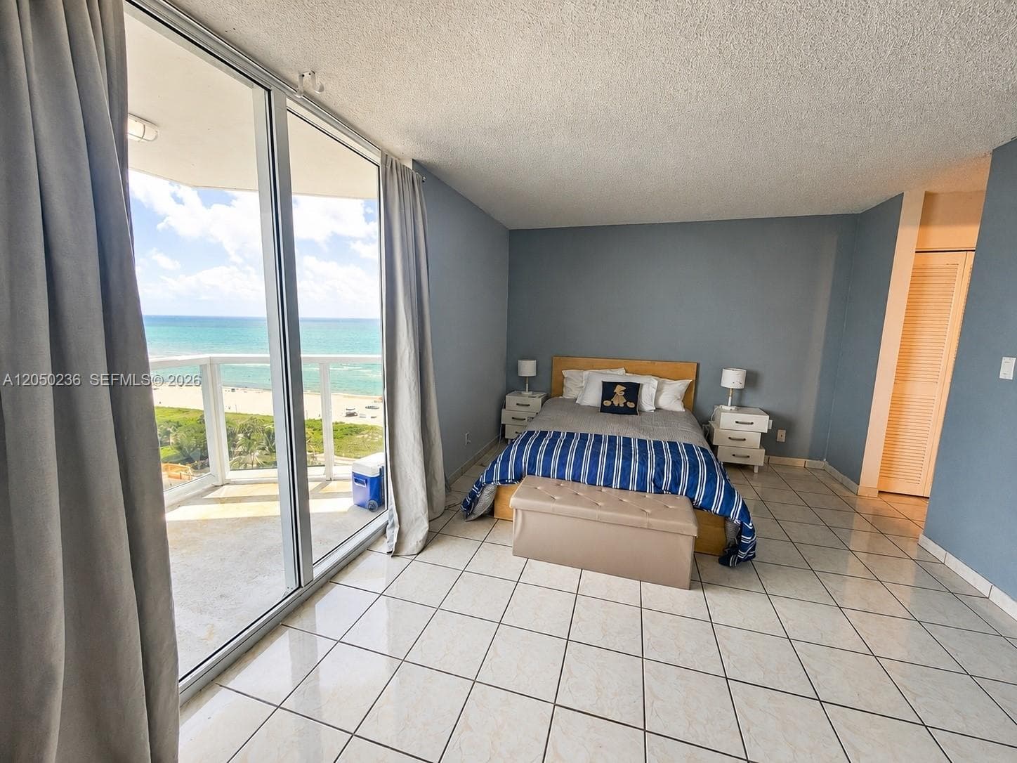 2401 Collins Ave 1612 photo 7