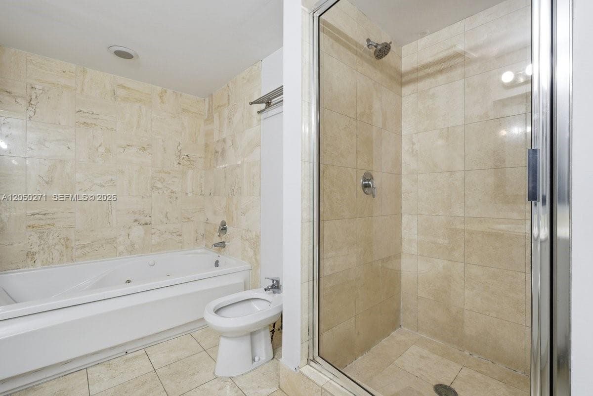 17375 Collins Ave 1506 photo 22