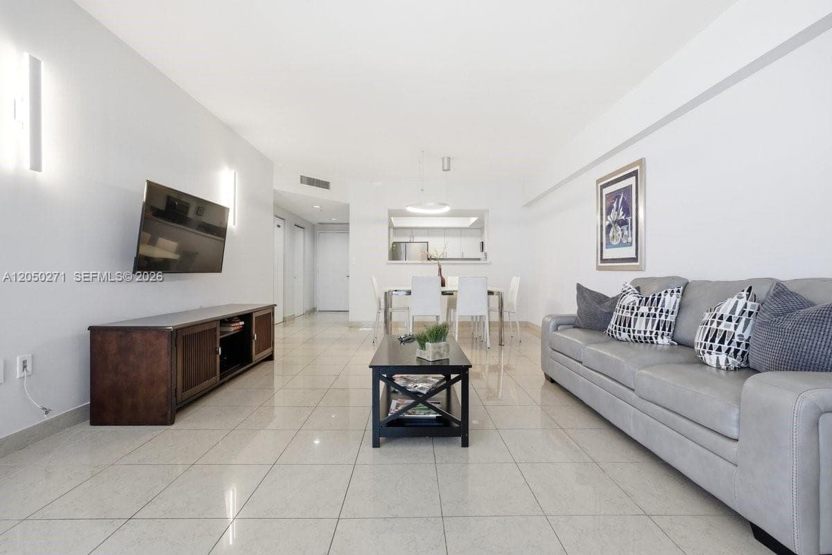 17375 Collins Ave 1506 photo 19